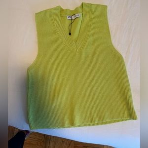 **LIKE NEW** Zara sweater vest